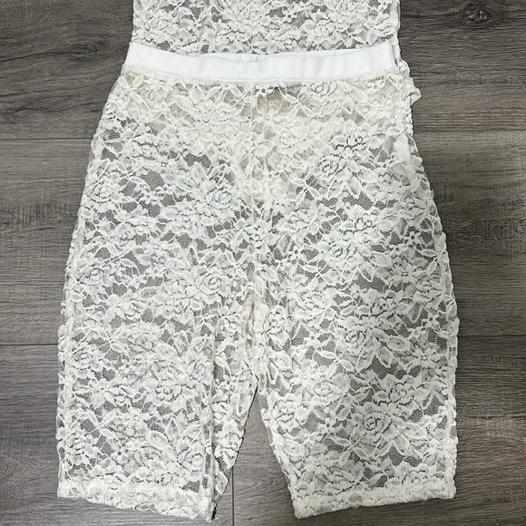 Matching sets - Picture 5 of 8